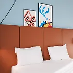 Ibis Centre Rive Gauche Mermoz 3*