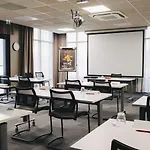 Ibis Centre Rive Gauche Mermoz Hotel 3*