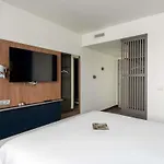 Ibis Centre Rive Gauche Mermoz Ξενοδοχείο