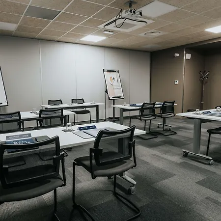 Ibis Centre Rive Gauche Mermoz 3* ルーアン