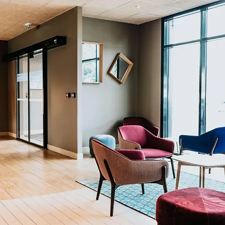 Ibis Centre Rive Gauche Mermoz Готель 3*