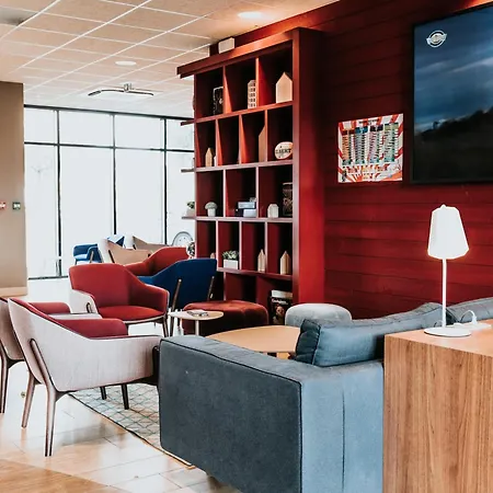 Ibis Centre Rive Gauche Mermoz