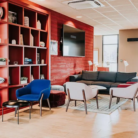 Ibis Centre Rive Gauche Mermoz Otel