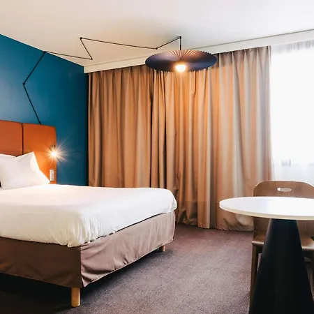 Ibis Centre Rive Gauche Mermoz روان