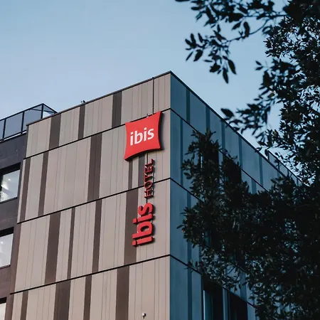 坎帕尼尔罗恩梅尔莫兹旅馆 3*