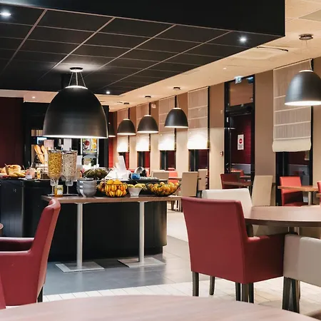 Готель Ibis Centre Rive Gauche Mermoz 3*