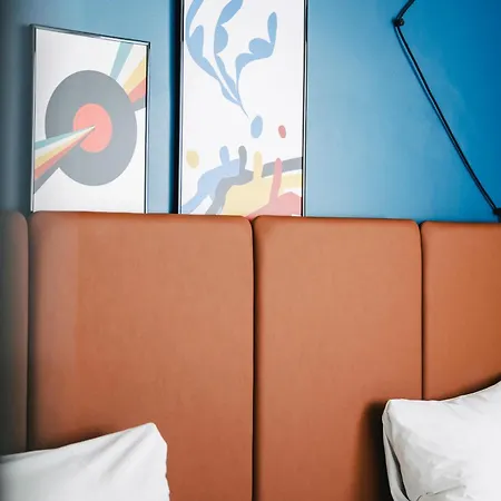 酒店 坎帕尼尔罗恩梅尔莫兹旅馆 3*