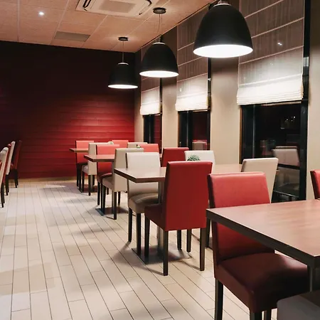 酒店 坎帕尼尔罗恩梅尔莫兹旅馆