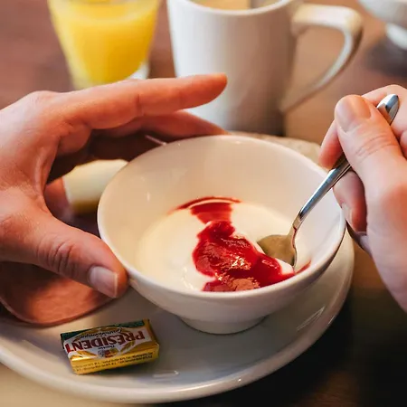 坎帕尼尔罗恩梅尔莫兹旅馆 3* 鲁昂