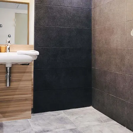 ホテル Ibis Centre Rive Gauche Mermoz ルーアン