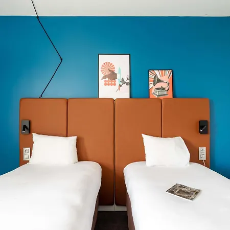 Ibis Centre Rive Gauche Mermoz 3* روان