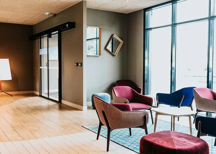 Ibis Centre Rive Gauche Mermoz ホテル 3*