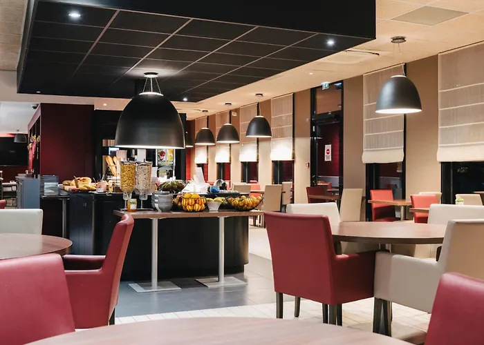 ホテル Ibis Centre Rive Gauche Mermoz 3*