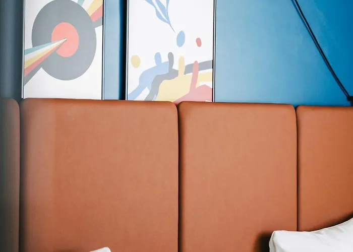 Hotel Ibis Centre Rive Gauche Mermoz 3*