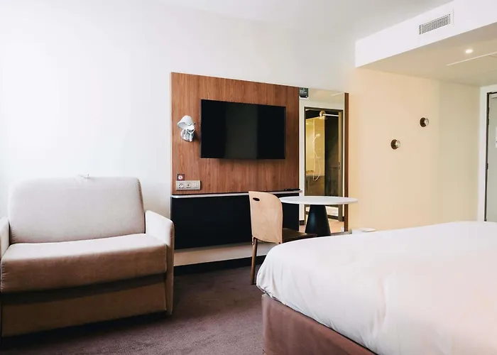 Ibis Centre Rive Gauche Mermoz 3* ルーアン