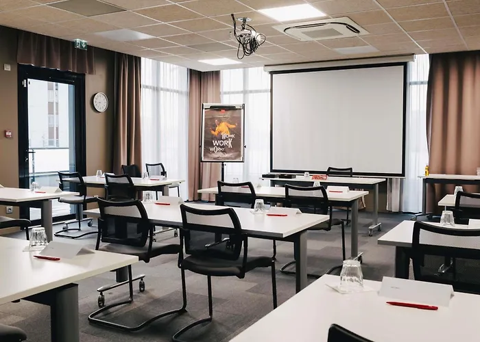 Ibis Centre Rive Gauche Mermoz ホテル ルーアン