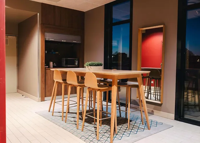 Hotel Ibis Centre Rive Gauche Mermoz